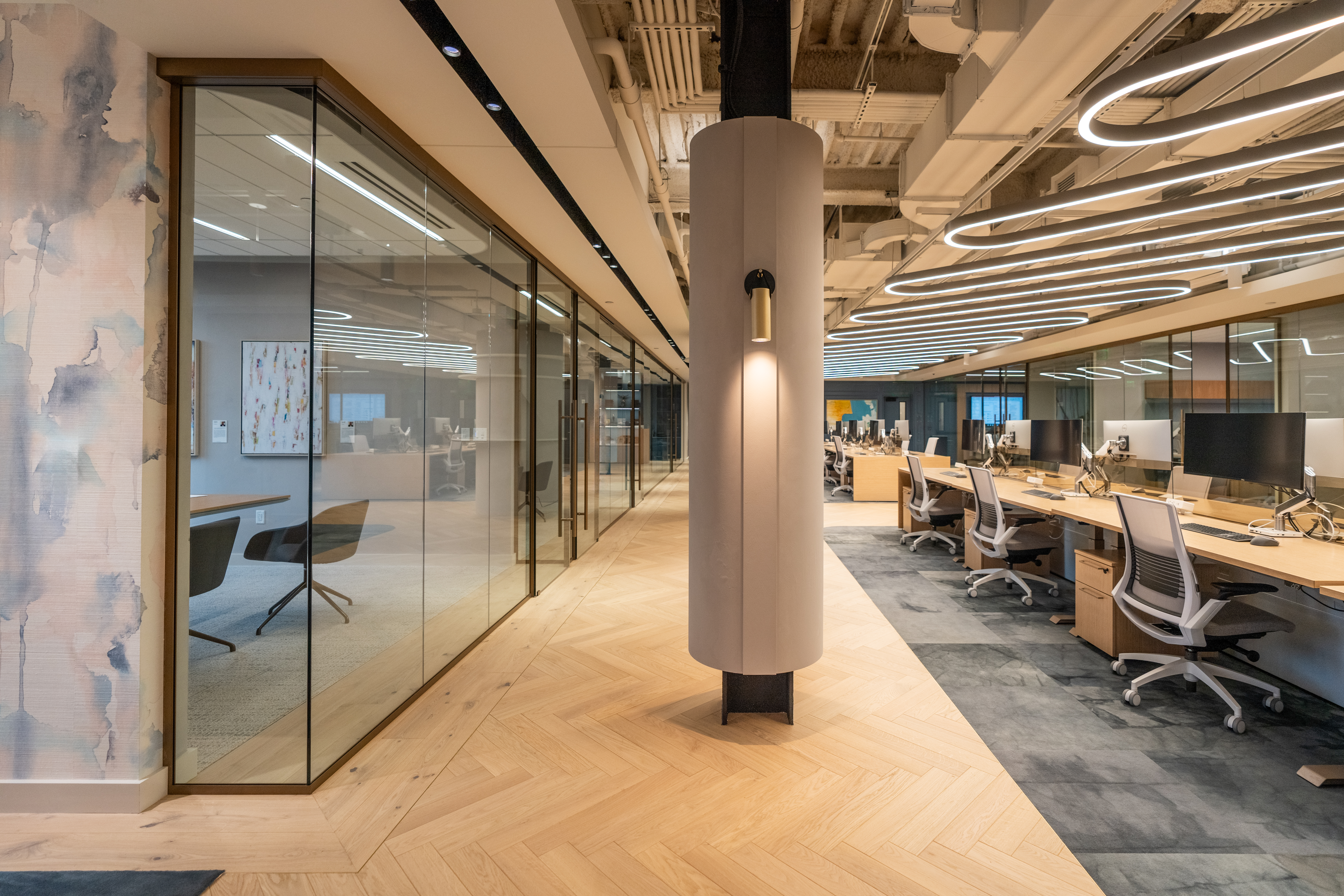 MetroWall LP Series office fronts and workstations_149 Newbury Street